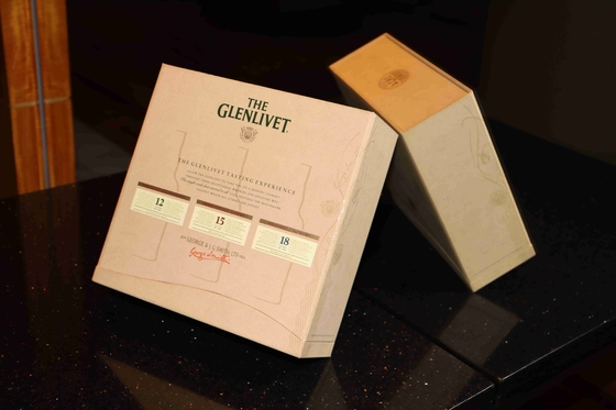 Embalagem de caixa de presente de vinho de luxo 4C PMS impressão UV ou offset